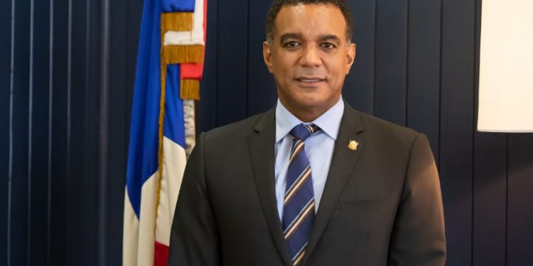 Senador Gómez destaca importancia de la carretera Moca, San Víctor, Sabaneta de Yásica