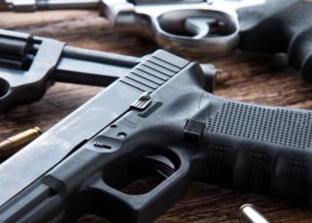 Ocupan armas de fuego ilegales y pertrechos en una vivienda en Barahona