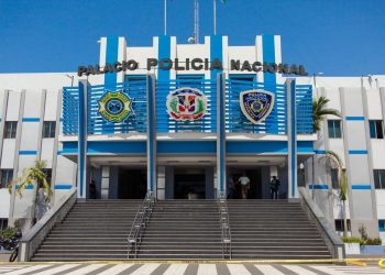 Investigan circunstancias en que desconocidos ultimaron mujer en Santiago