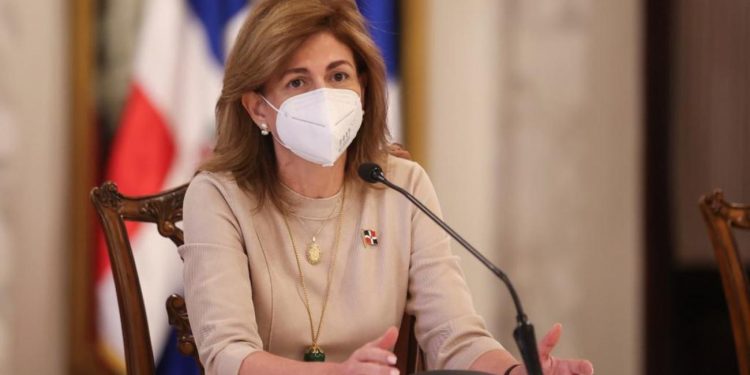 Vicepresidenta Peña garantiza pruebas PCR para toda la población