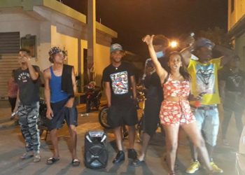 Video: Aguiluchos salen a celebrar durante toque de queda