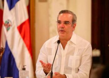 Abinader revela planes de vacunar 70% población en 6 meses