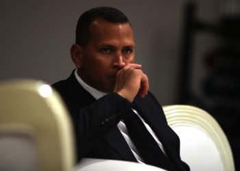 Excuñado demanda a Alex Rodríguez