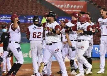 César Valdez se luce y los Gigantes golpean primero en la final del Cibao