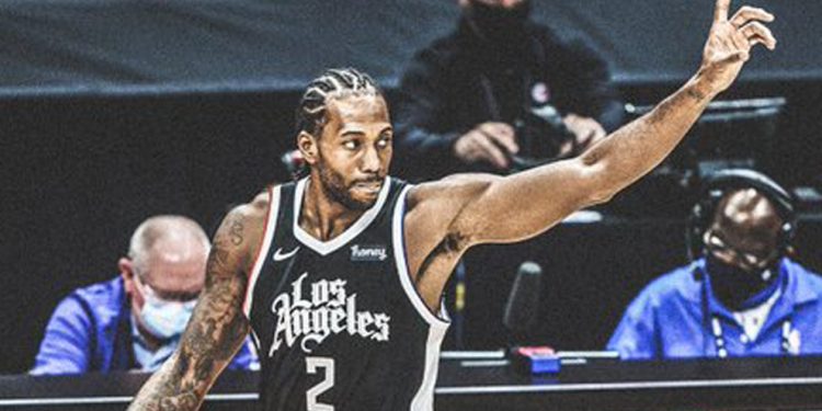 Kawhi llega a 10,000 puntos en la NBA