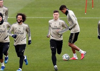 Real Madrid defiende su corona de supercampeón