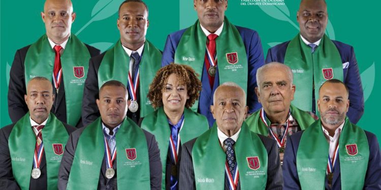 Pabellón exalta a 10 nuevos integrantes