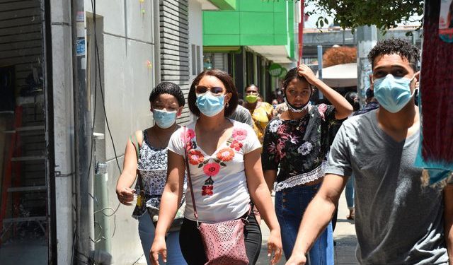 Someten 566 personas por no usar mascarillas; 1,559 violan toque de queda en festividades de año nuevo