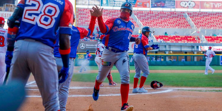 Águilas ganan y cla­sifican semifi­nal de Serie del Caribe
