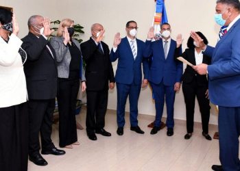 Ministro de Interior y Policía juramenta a viceministro de Armas y al director del COBA