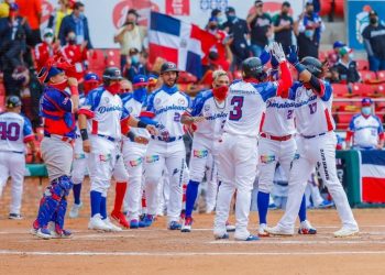 Lagares y Martínez lideran triunfo dominicano sobre boricuas