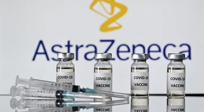Varios países europeos suspenden la vacunación con AstraZeneca tras dos muertes por trombos