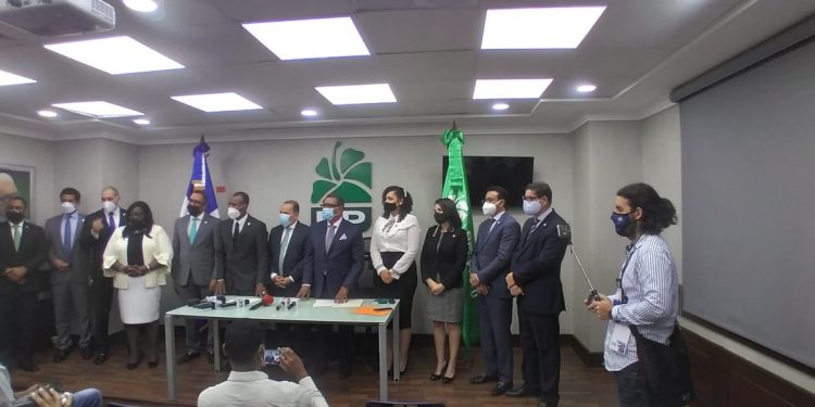 Diputados de la Fuerza del Pueblo aumentan a 14