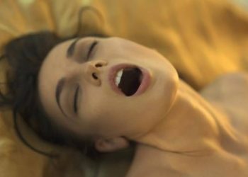 Cinco  malos hábitos sexuales que interfieren en el orgasmo femenino