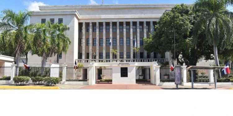 El ministerio de Educación comunicará este jueves la nueva composición de municipios para continuar el retorno gradual a las aulas