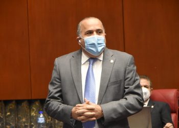 Senador asegura bebidas adulteradas “terminarán matando más gente que el covid”