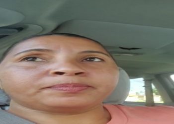 Video | Mujer denuncia que fiscalía de Monte Plata supuestamente mantiene hombre detenido injustamente