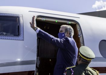 Presidente Abinader saldrá a Ecuador el domingo para toma de posesión de Lasso