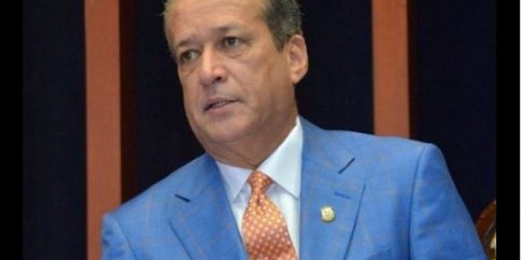 Reinaldo Pared: “Inmunidad parlamentaria no se extiende a otro país”