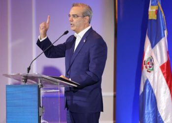 Toque de queda será de 8:00 PM a 5:00 AM todos los días para el GSD y limitarán consumo de bebidas