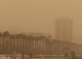 Advierten afecciones oculares por implicaciones del polvo del Sahara