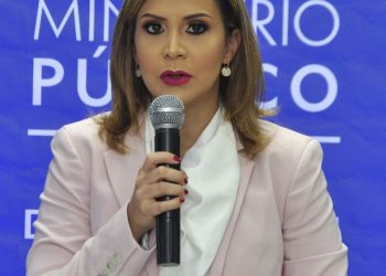 Fiscal del D.N. dice se comete violencia de género en su contra
