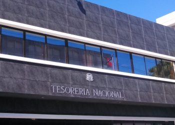 Suspenden funcionario de la Tesorería Nacional por faltas en sus funciones