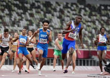 Atletismo de RD descalificado en los 4×400 mixto luego de ganar la carrera