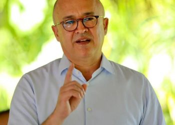 Francisco Domínguez Brito asegura no se callará ante la negligencia, deficiencia administrativa e inhumanidad del actual gobierno