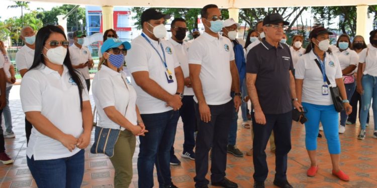 Personal de la Dirección de Pasaportes se suman a la jornada de vacunación en Santo Domingo Este