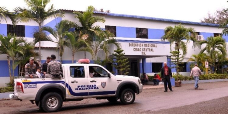 Se entrega menor acusada de matar a su pareja en Santiago