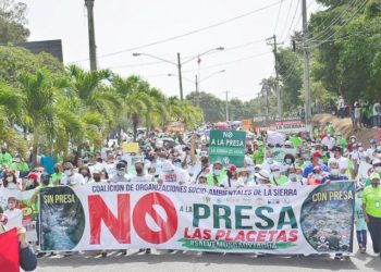Varias organizaciones marchan en rechazo a presa Las Placetas