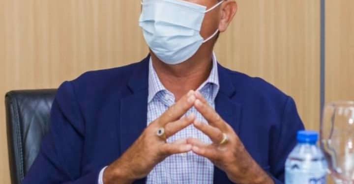 Alcalde Neno Bisono continúa en silencio tras denuncia de irregularidades en el Ayuntamiento de Yamasá