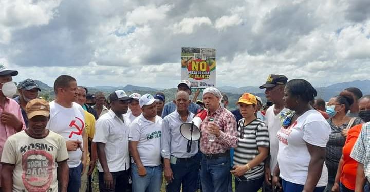 Manifestantes destacan Barrick Gold retiró equipos que usaría para perforar zona de Monte Plata