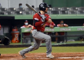 Leones traerán una vez más al catcher Brett Sullivan