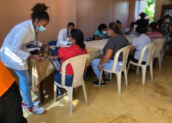 Fundación SOLN realiza operativo de salud en San Juan