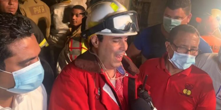 Jefe Cuerpo de Bomberos de La Vega narra cómo murieron los tres hombres en fuego de Casa Mora