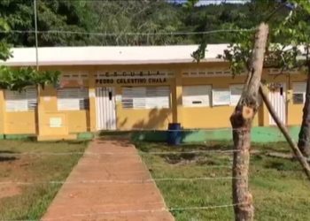 Exigen reposición de maestro suspendido en Peralvillo, aseguran están cansados del director del Distrito Educativo 17-05