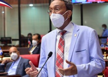 Senador recomienda al gobierno aplicar nuevamente el toque de queda