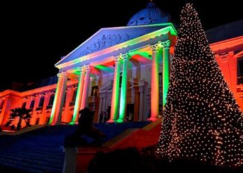 Palacio Nacional encenderá árbol de Navidad este martes