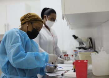 Servicio Nacional de Salud nivelará salario base de bioanalistas