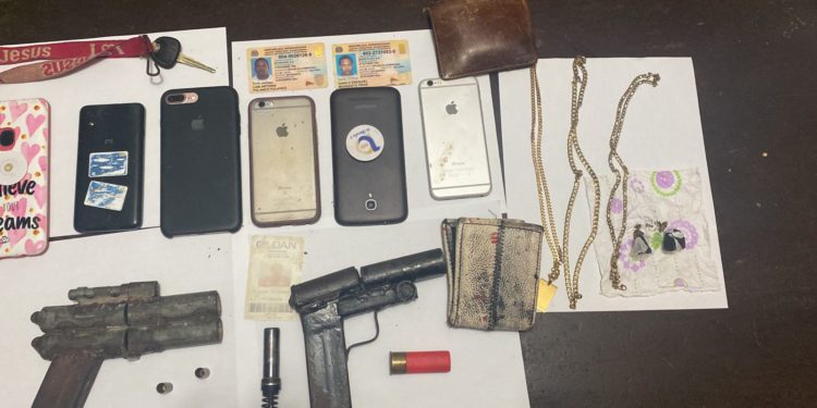 Apresan 15 integrantes de una supuesta banda de atracadores en Monte Plata