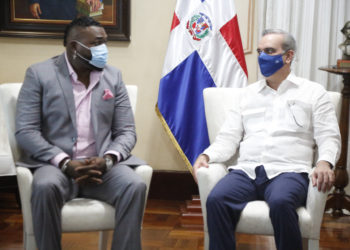 Presidente Abinader recibe a David Ortiz