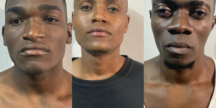 En tiempo récord, PN apresa a tres hombres acusados de matar a uno y herir otro en Gonzalo, Monte Plata