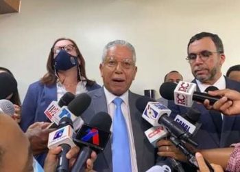 Partidos de la oposición denuncian ante JCE Gobierno PRM está comprando sus alcaldes con “fondos públicos”