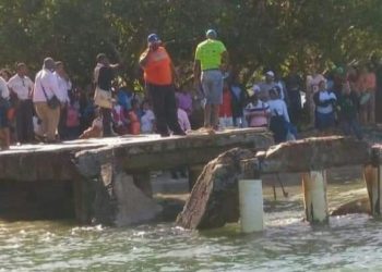 Se desploma parte del muellle de Samaná , varias personas heridas