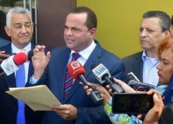 Fuerza del Pueblo pide JCE indagar denuncia sobre captación de alcaldes opositores por parte del PRM