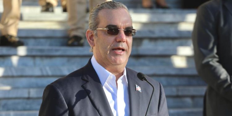 Abinader: «La fuerza espiritual de la patria guía acciones del gobierno que sirve al pueblo con eficiencia y transparencia»