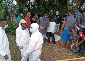 Encuentran cadáver atado de manos y cuello en tramo carretero Loma de Cabrera- Restauración