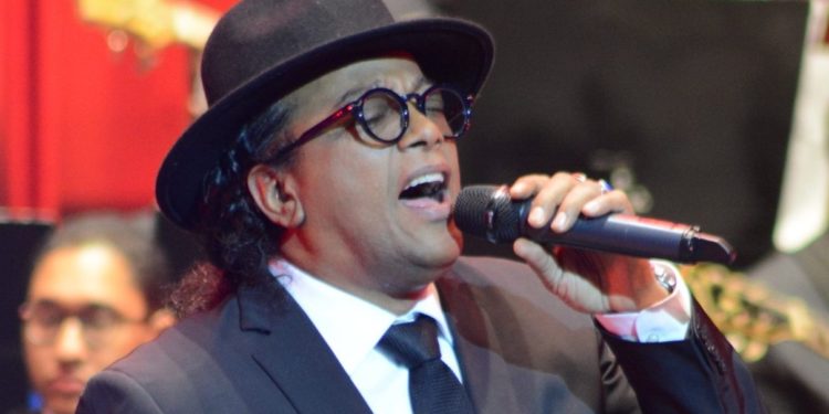 Sergio Vargas le cantará a la mujer en su día
